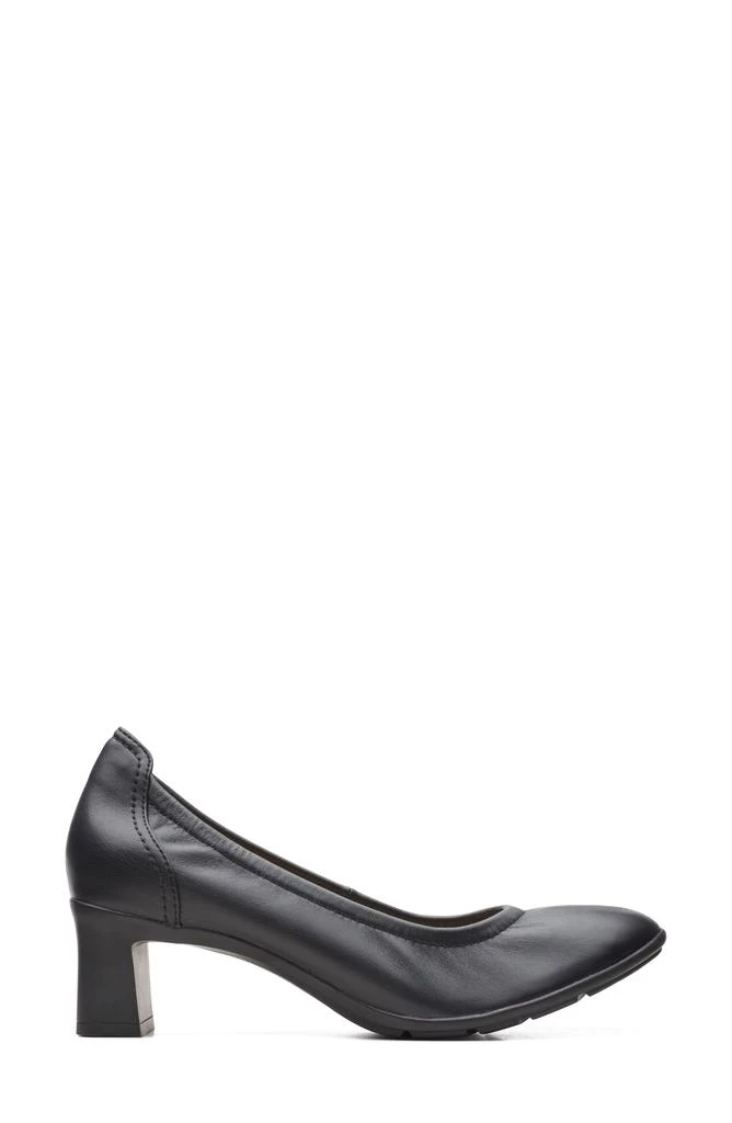 Clarks Neiley Block Heel Pump 4