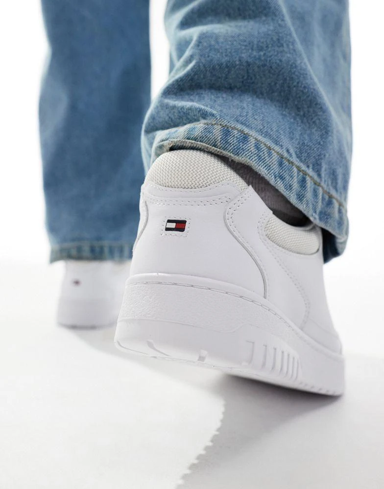 Tommy Hilfiger Tommy Hilfiger Basket essential trainers in triple white 3