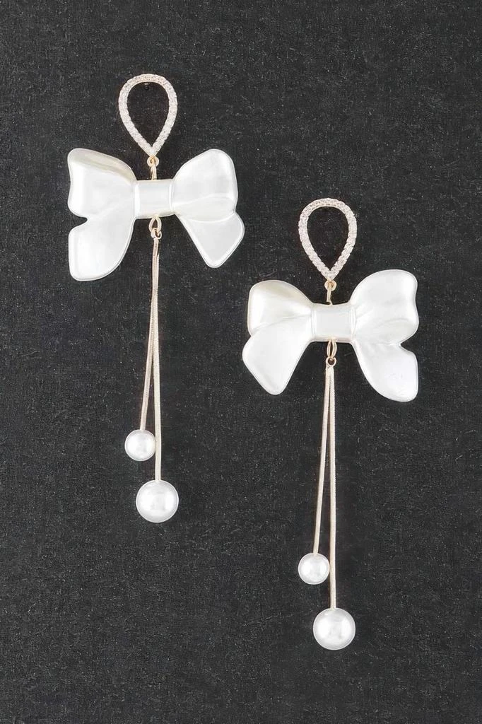 TRUEDAMES Pearl Blossom Earrings