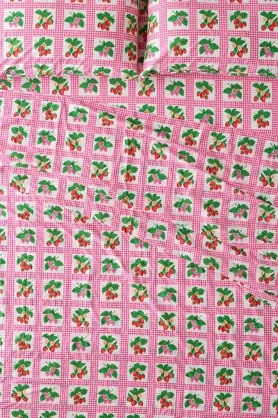Urban Outfitters Gingham Fruit Patterned Sheet Set 1