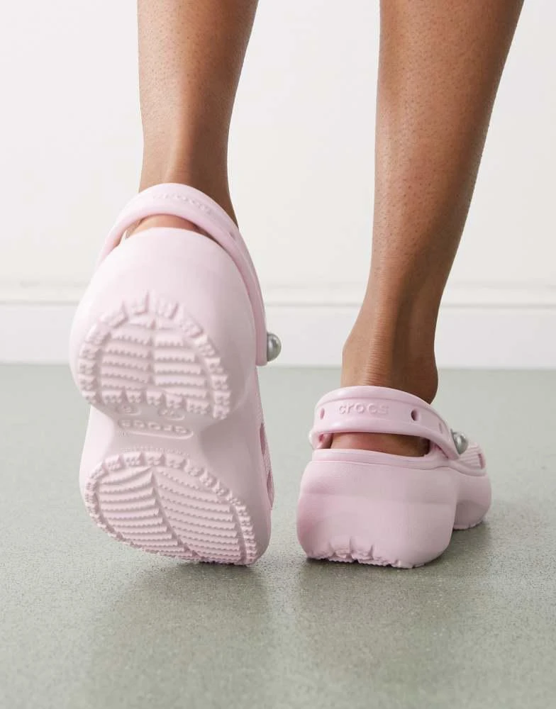 Crocs Crocs Classic platform clog in pink 3
