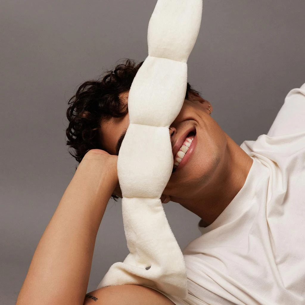 nodpod The Weighted Blanket For Your Eyes 4