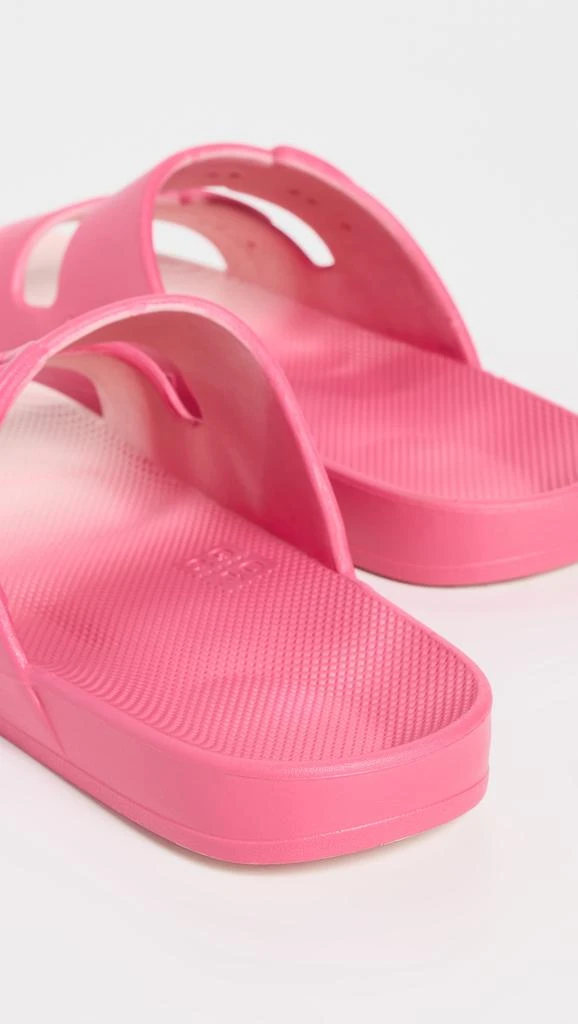 FREEDOM MOSES Ombre Slides 5