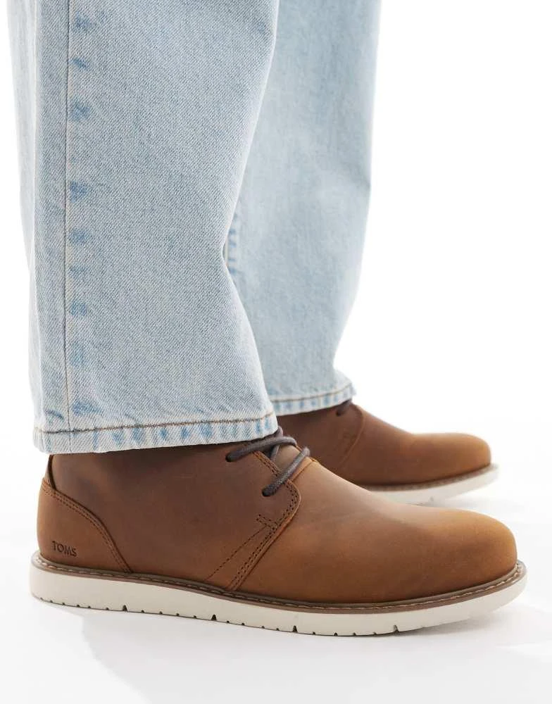 TOMS Navi Mens Brown Nubuck Lace up Chukka Boots Toms Men main image 3