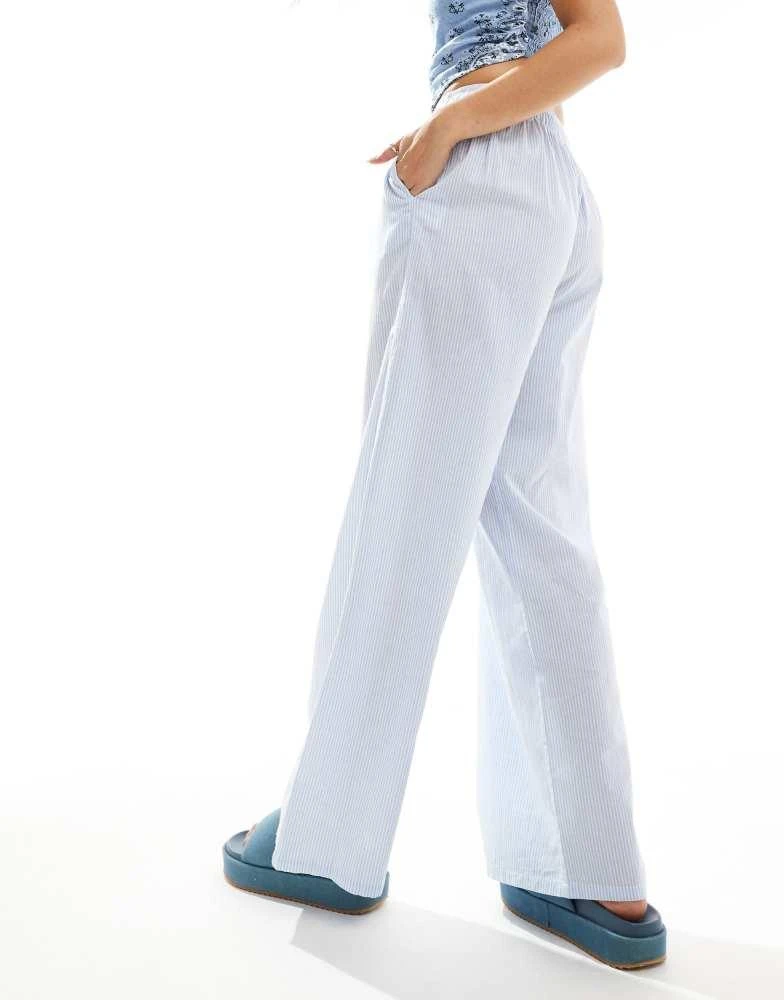 Daisy Street Daisy Street mid rise wide leg trouser in blue cotton stripe 3