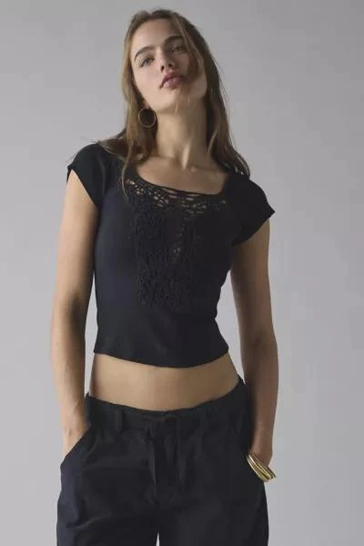 Kimchi Blue Kimchi Blue Leandra Lace-Trim Cotton Baby Tee 1