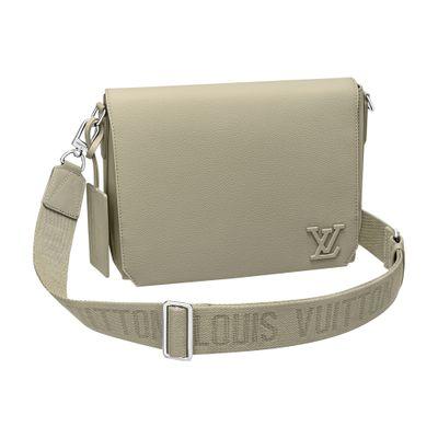 Louis Vuitton Takeoff Messenger