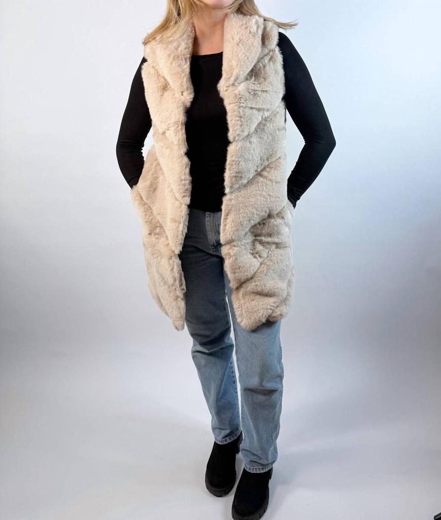 COCO + CARMEN Coco + Carmen - Carlisle Faux Fur Vest