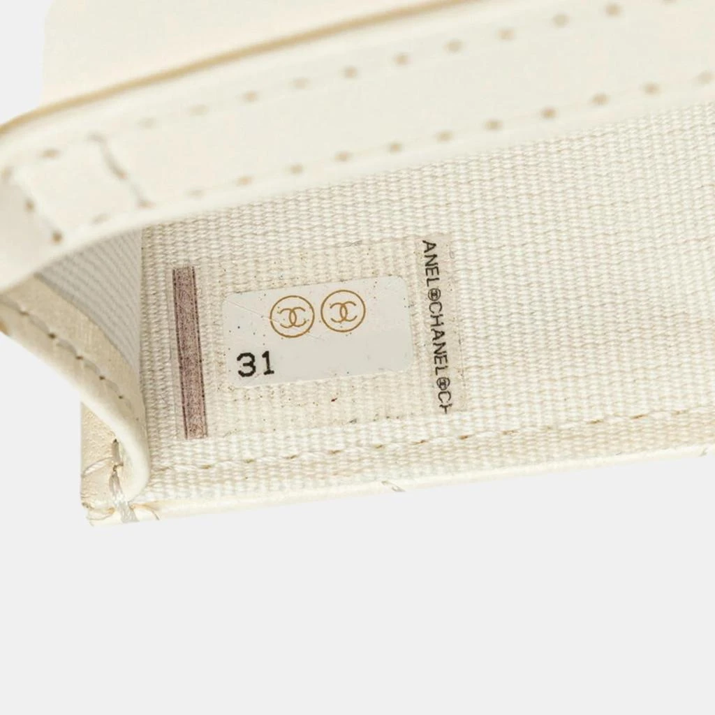 Chanel Chanel White Lambskin Leather 19 Wallet On Chain 6