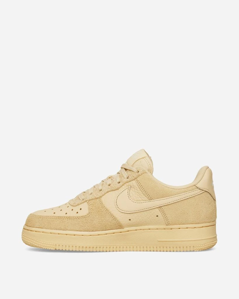 NIKE Women's Air Force 1 '07 Sneakers Pale Vanilla 4