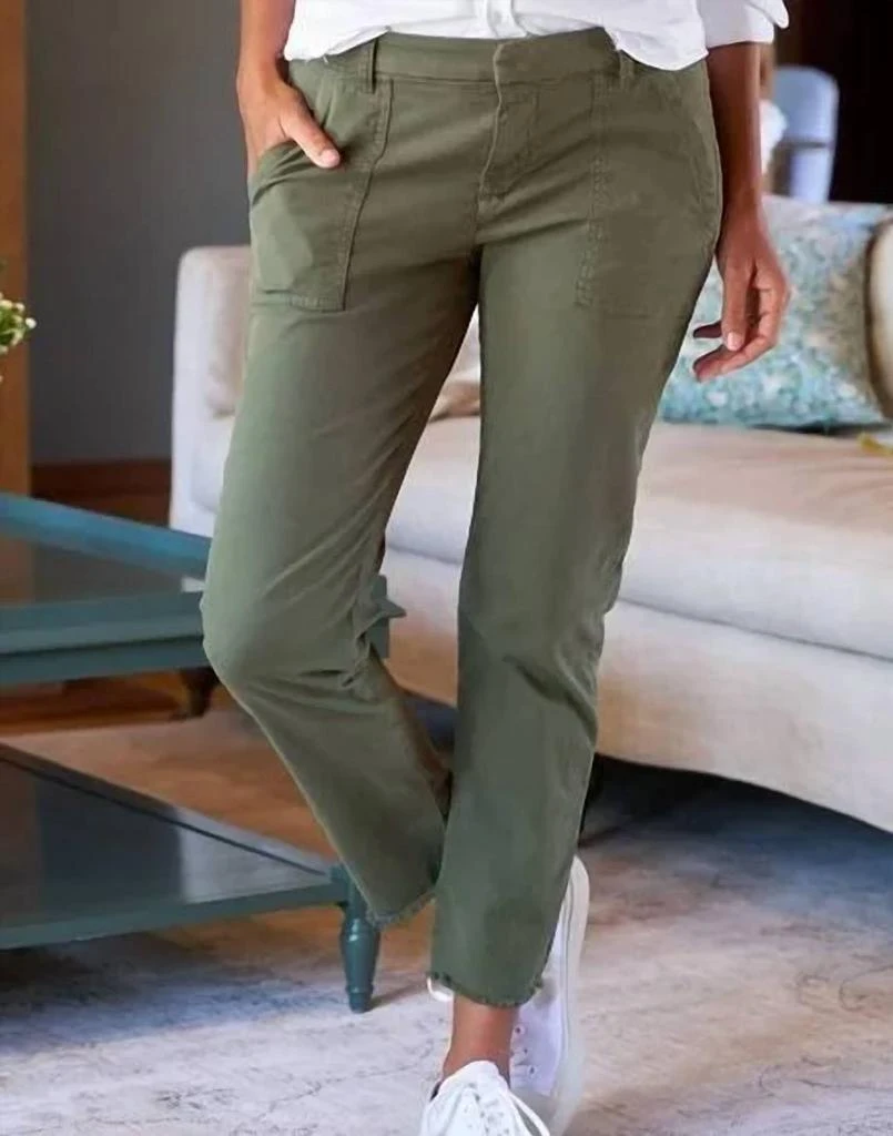 Frank 
Eileen Frank 
Eileen - Blackrock Italian Utility Pant 2