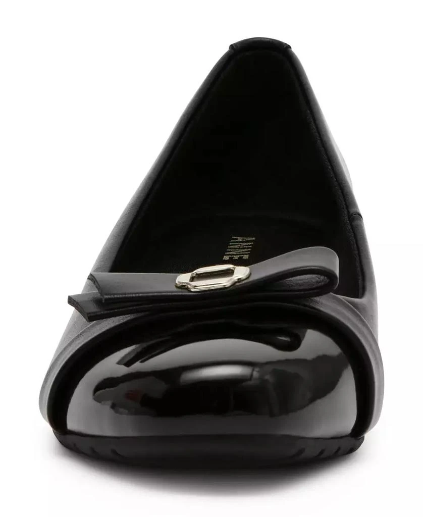 Anne Klein Women's Mesa Bow Detail Wedge Ballet Flats 6