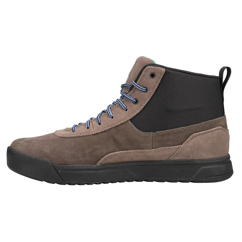 The North Face Larimer Mid Waterproof Round Toe Lace Up Boots 3