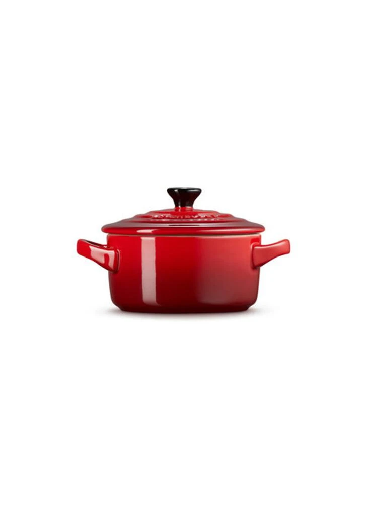 Le Creuset Stoneware petite round casserole. 5