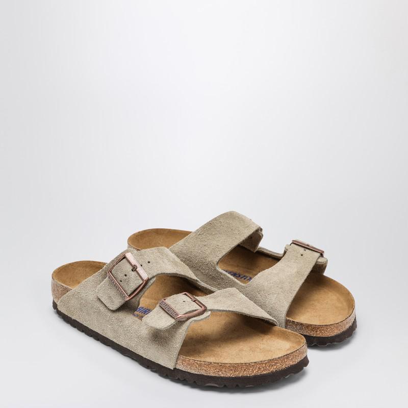 【関税&送料込】Birkenstock Taupe Suede Arizona Slide Birkenstock Taupe suede Arizona slide - Sandals - BeyondStyle