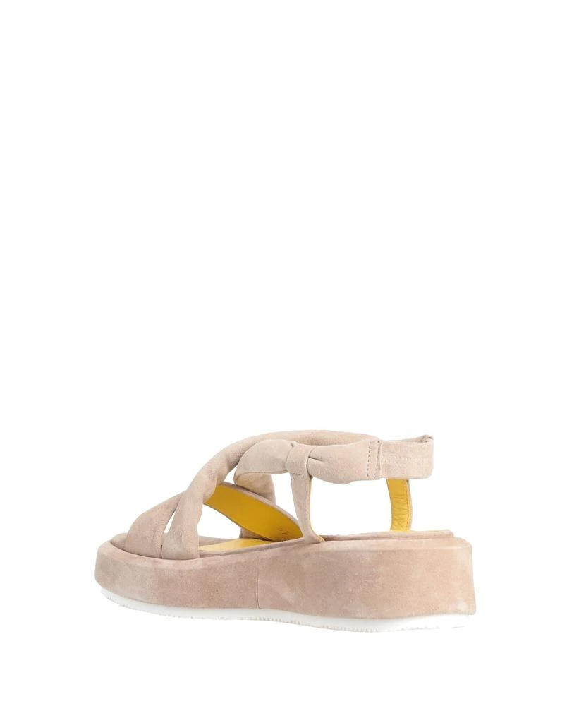 CALPIERRE Sandals 3