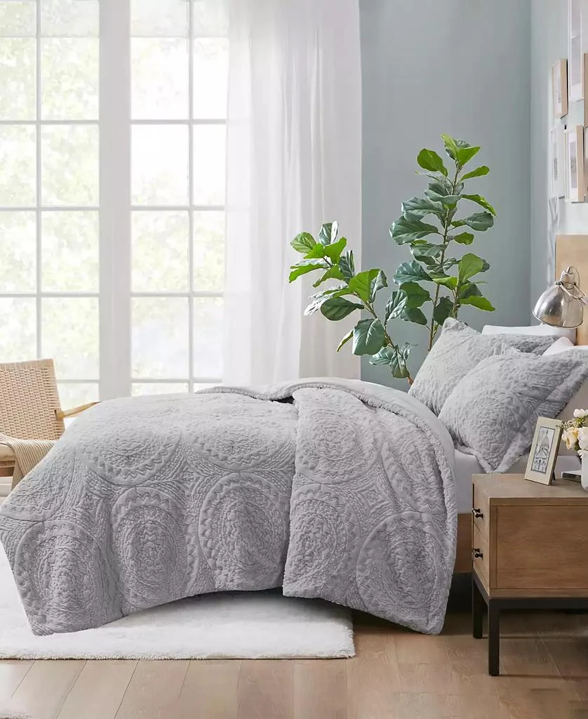 Macy's Arya Embroidered Medallion Faux Fur 3-Pc. Comforter Set 20