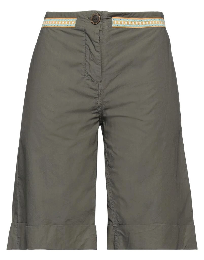 Mr & Mrs Italy Shorts & Bermuda 1
