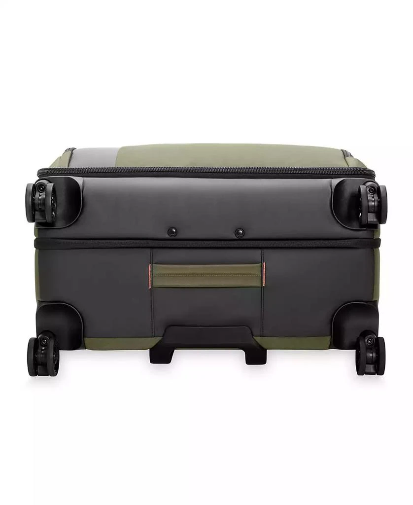 Briggs
Riley ZDX 29" Check-In Large Expandable Spinner 8