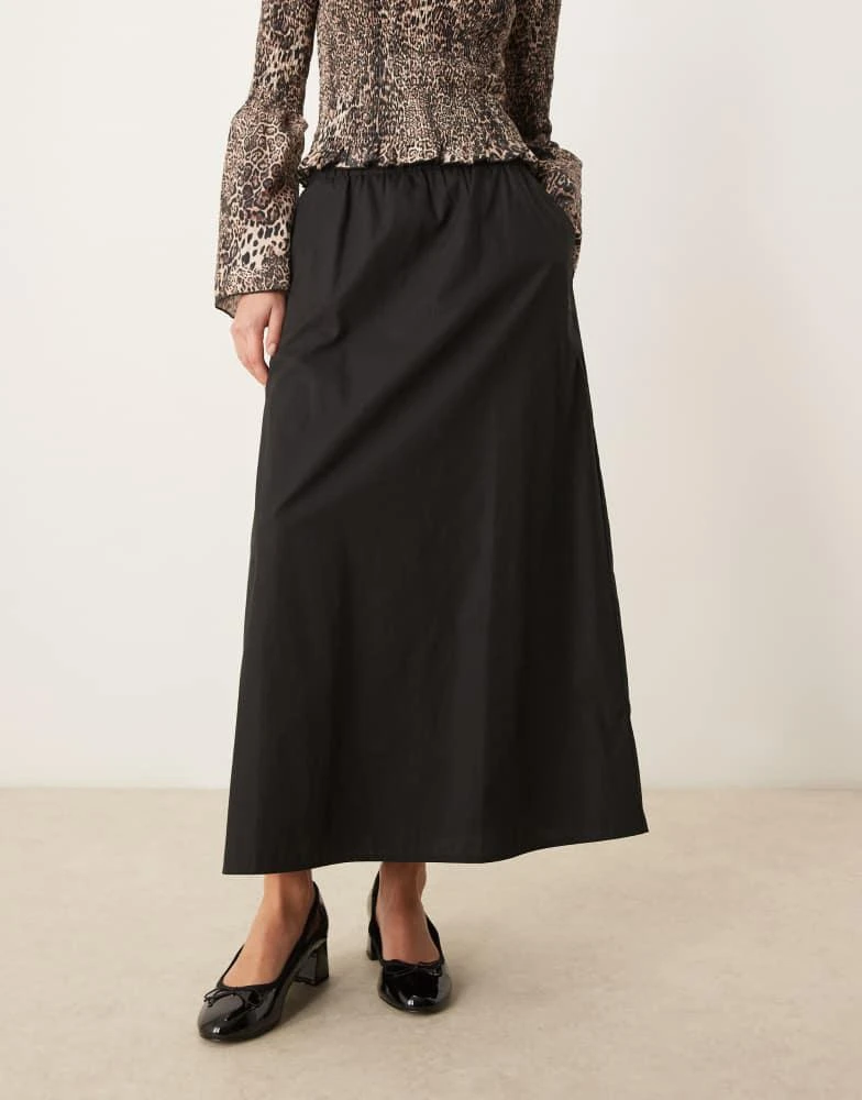 Miss Selfridge Miss Selfridge midi skirt in black 4