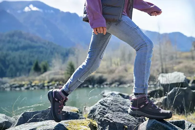 Keen KEEN Women's Targhee II Mid Waterproof Hiking Boots 6