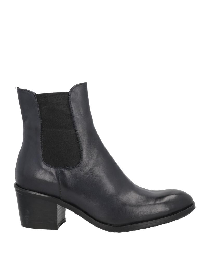 1725.A Ankle boot