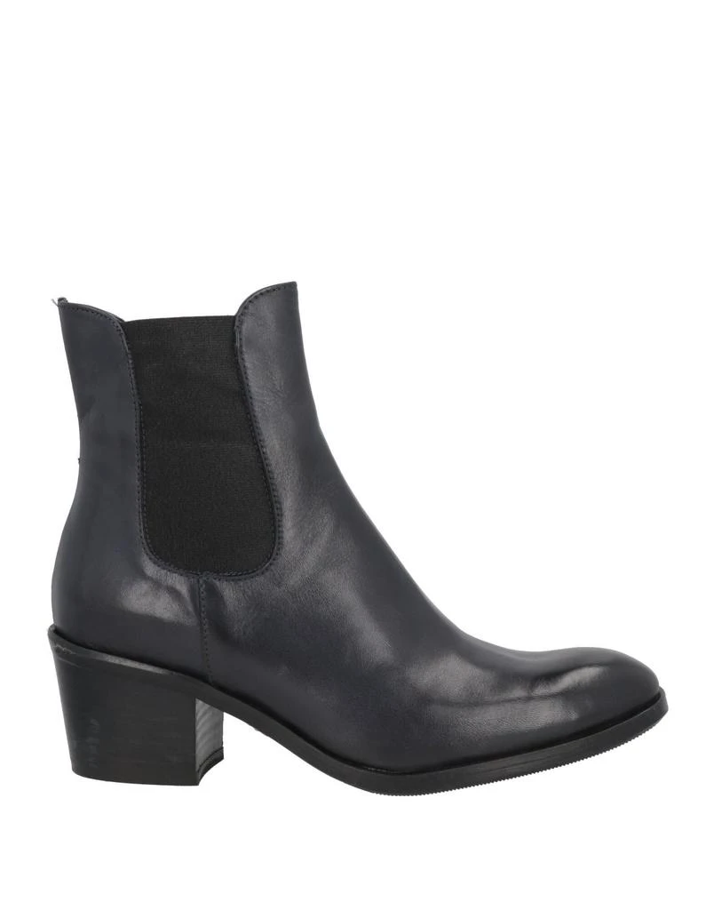 1725.A Ankle boot 1