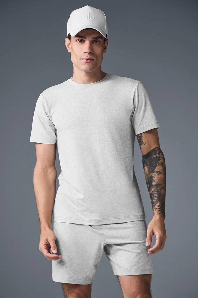 Alo Conquer Reform Crewneck Short Sleeve - Athletic Heather Grey 1