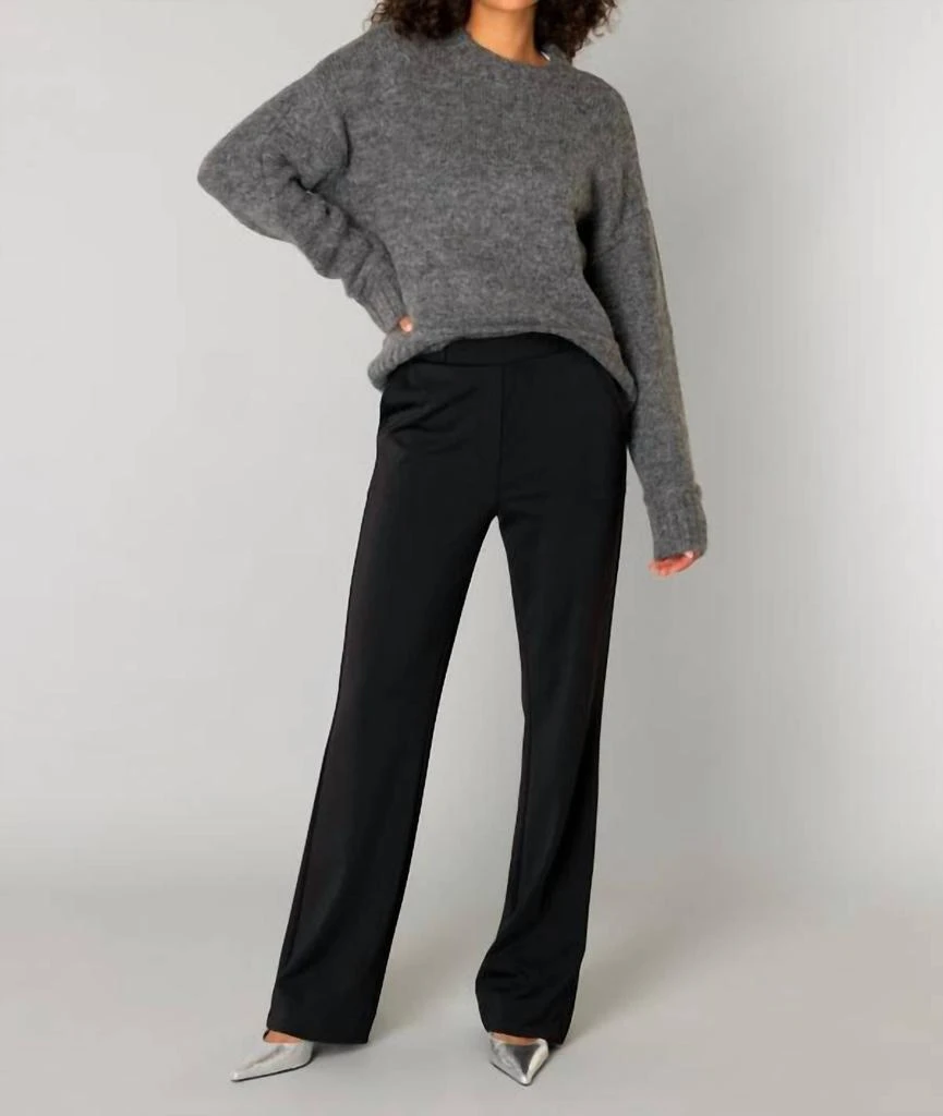 yest Yest - Celia Pant