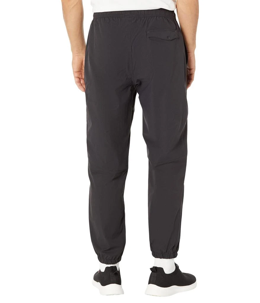 L.L.BEAN 32" Multisport Joggers 2