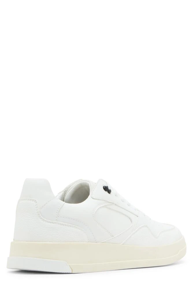 Steve Madden P-Dion Sneaker 2