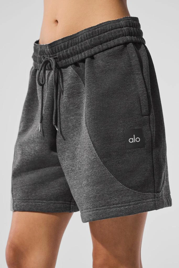 Alo 7" Make Waves Short - Dark Heather Grey Tonal 3