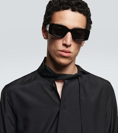 Celine Eyewear Triomphe XL 01 rectangular sunglasses  display picture 2