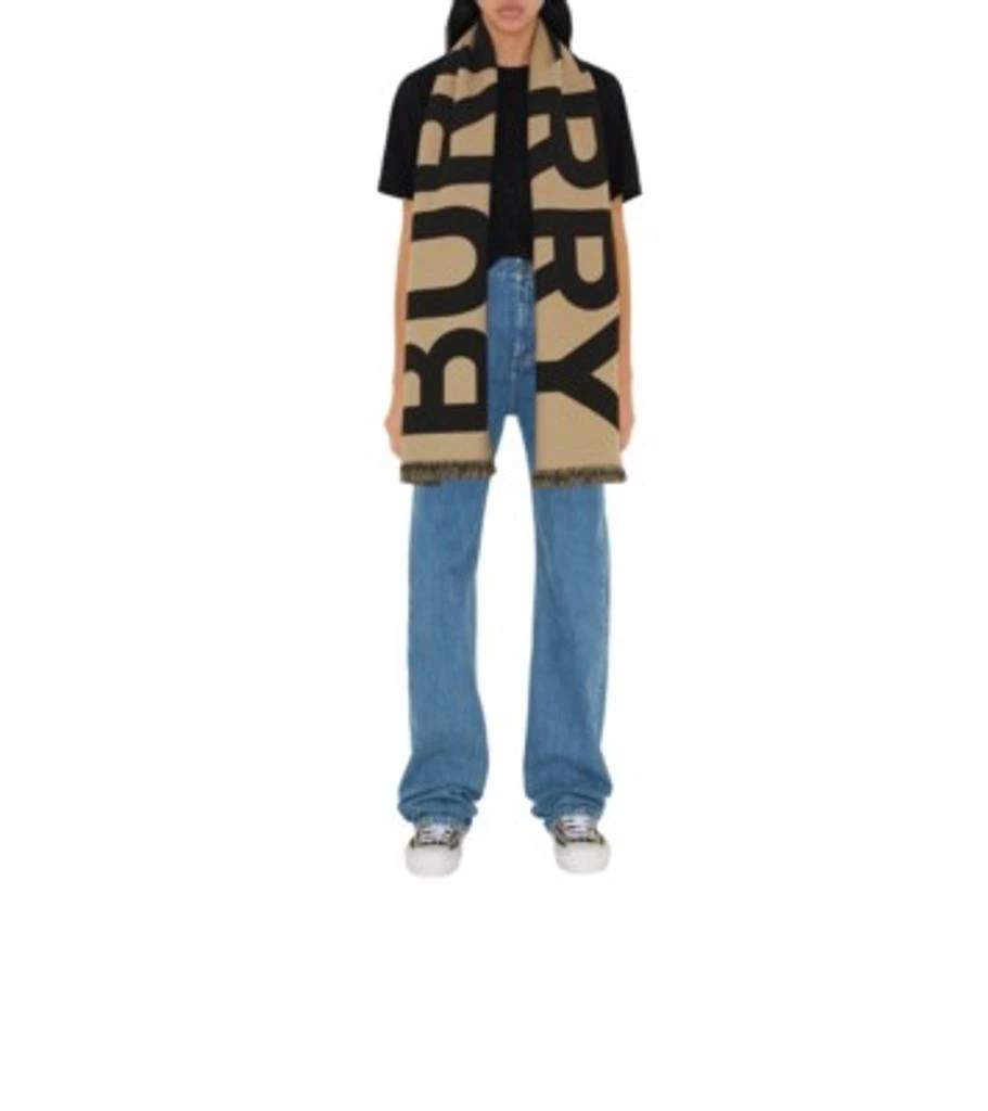 Burberry Logo wool scarf 3