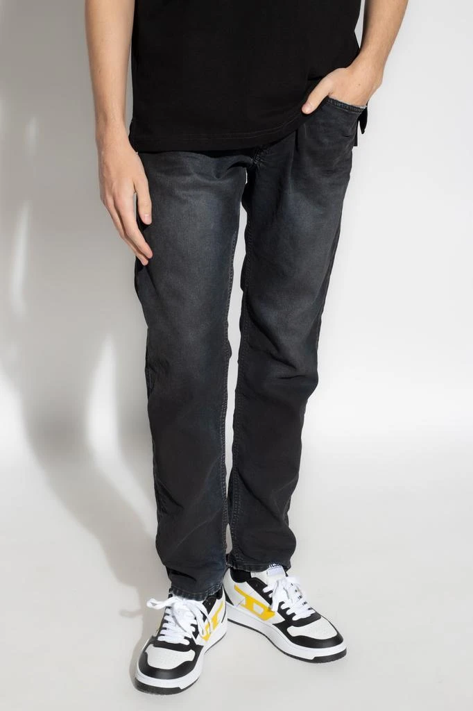 Diesel ‘2030 D-KROOLEY JOGG’ jogger jeans 3