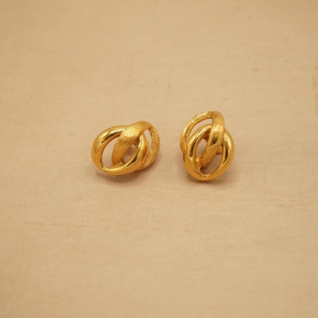 Orelia Vintage Vintage Textured Interlocking Oval Cip 1