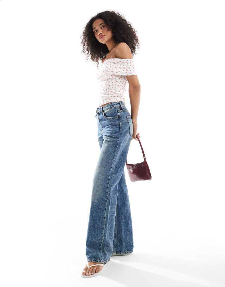HOLLISTER Hollister off the shoulder short sleeve rose top in white