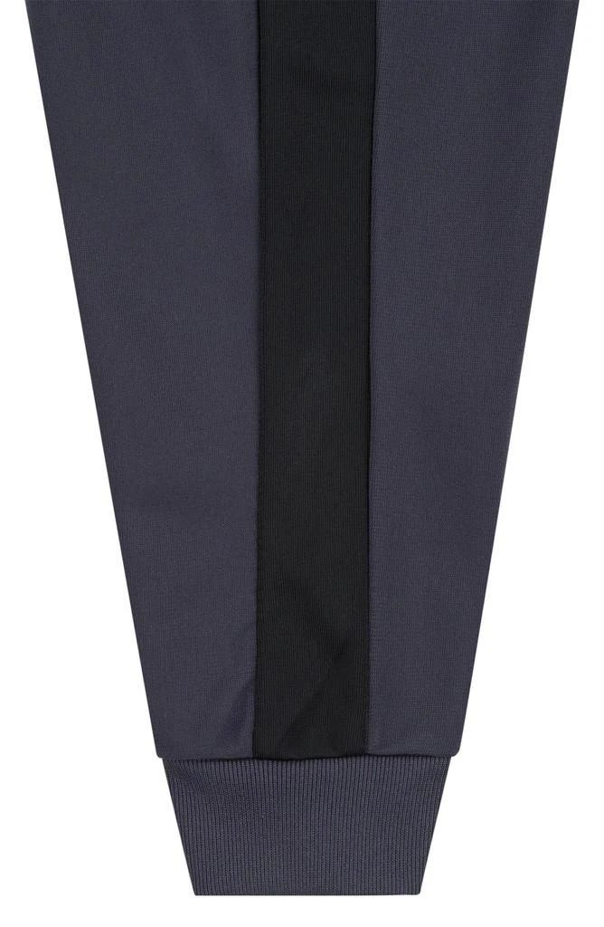 NIKE Colorblock Tricot Jacket 
Joggers Set 8