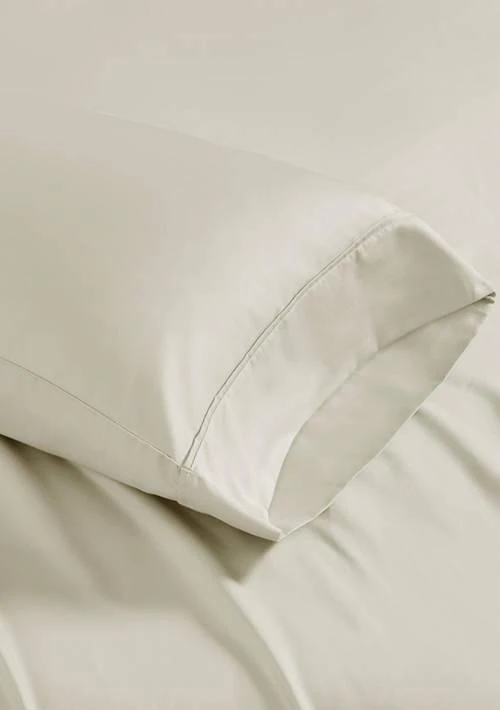 Madison Park Park 1500 Thread Count Cotton Rich Pillowcases   2 Pack 1