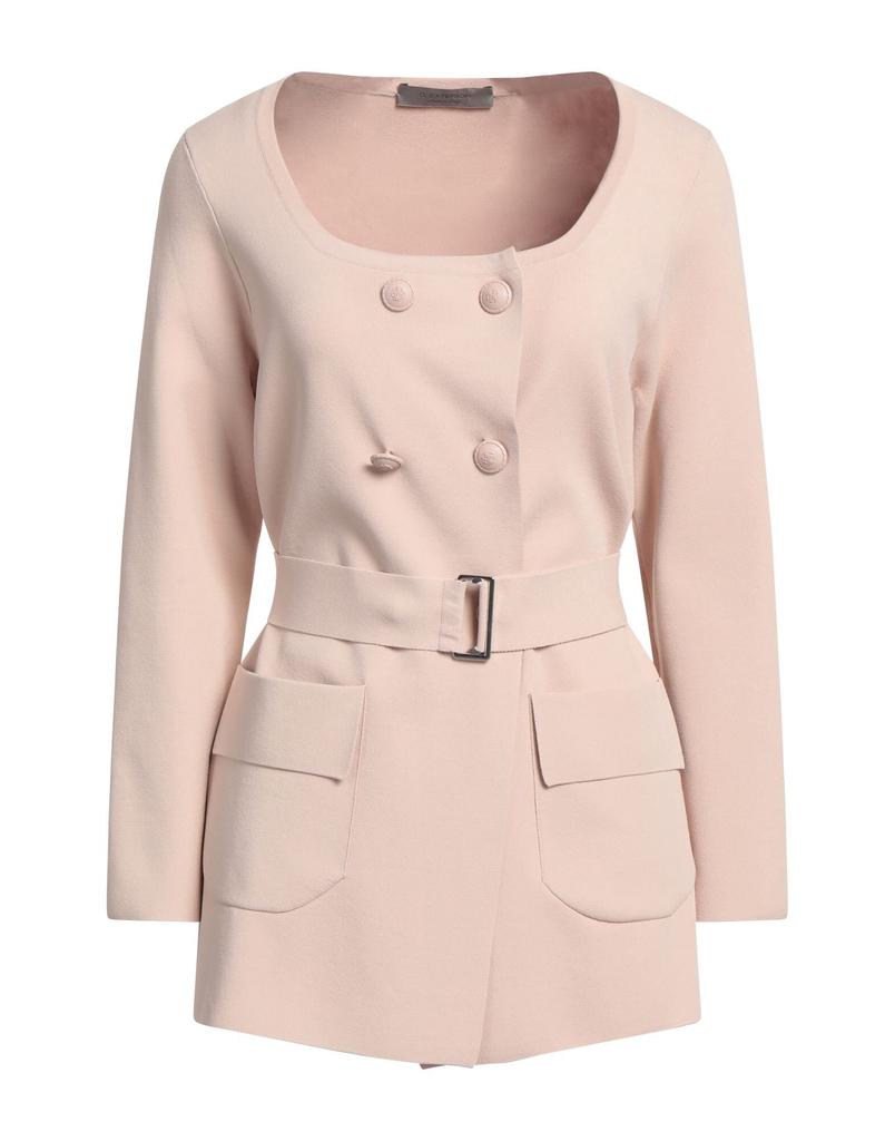 D.Exterior Blazer