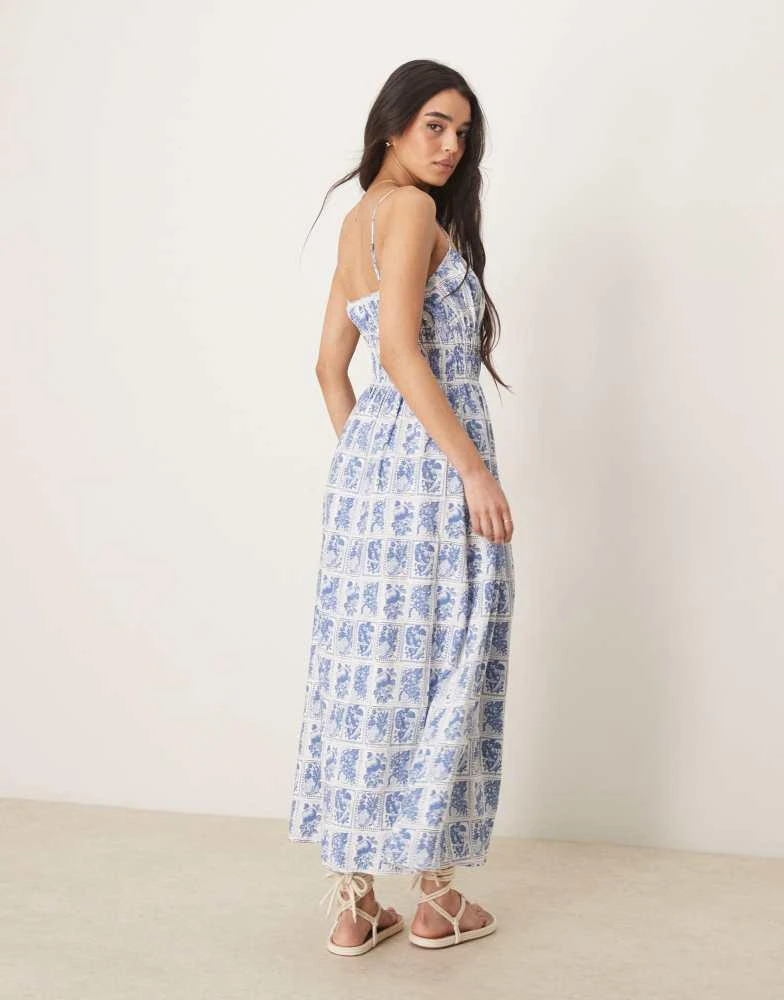 Abercrombie & Fitch Abercrombie & Fitch flowy maxi dress in blue stamp print 3