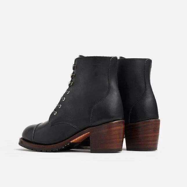 Red Wing Red Wing Heritage Eileen 3400 Boots Women
s Black Leather Toe Cap Block Heel 3