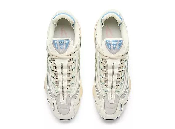 New Balance 1000 4