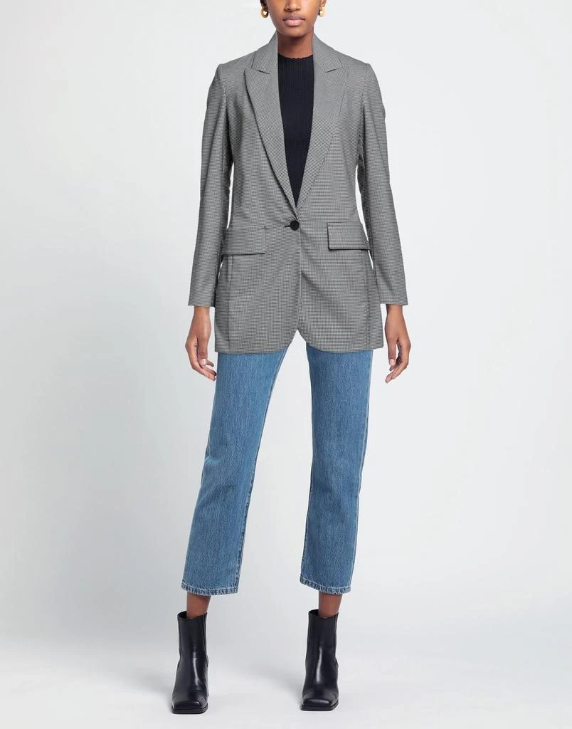 CARLA G. Blazer 2