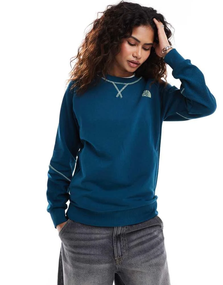 The North Face The North Face Hakuun contrast stitch logo sweatshirt in navy 1