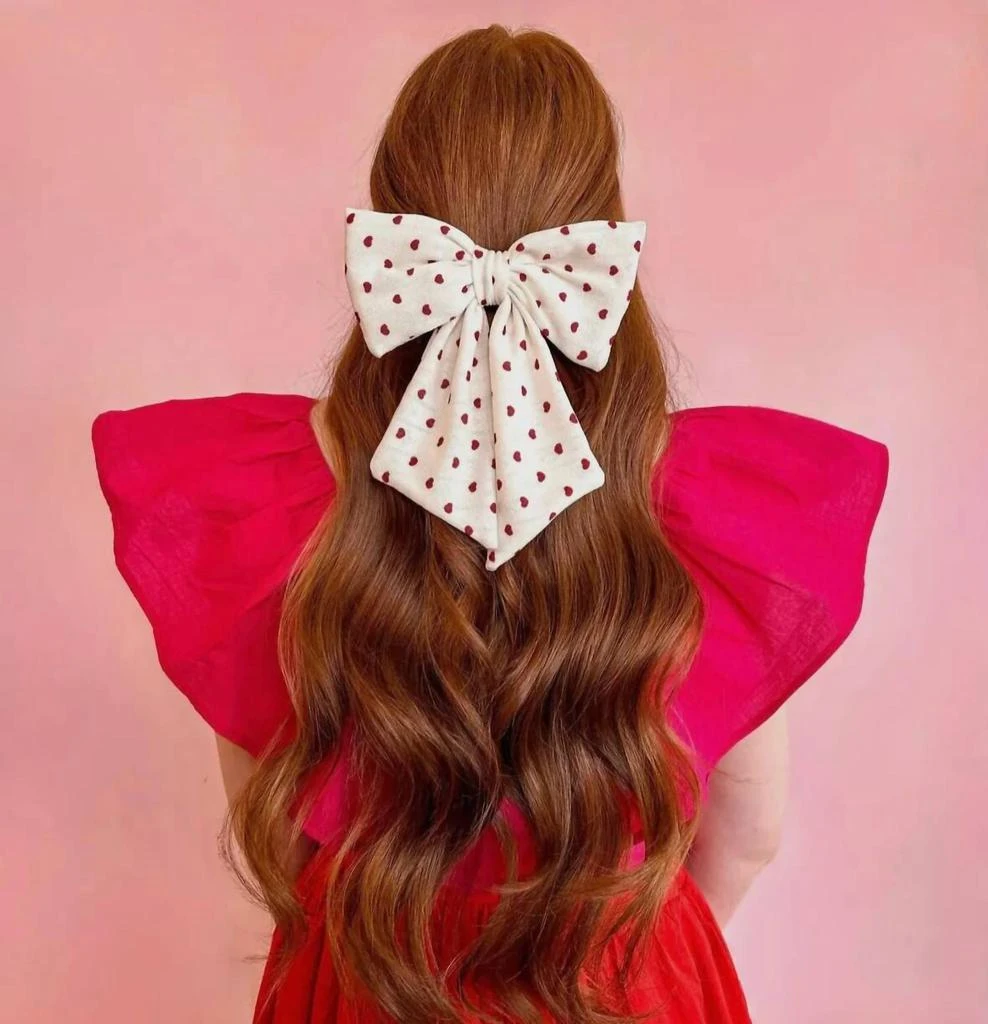 Bohemian Gemme Bohemian Gemme - Women
s Valentine Heart Pattern Hair Bow 2