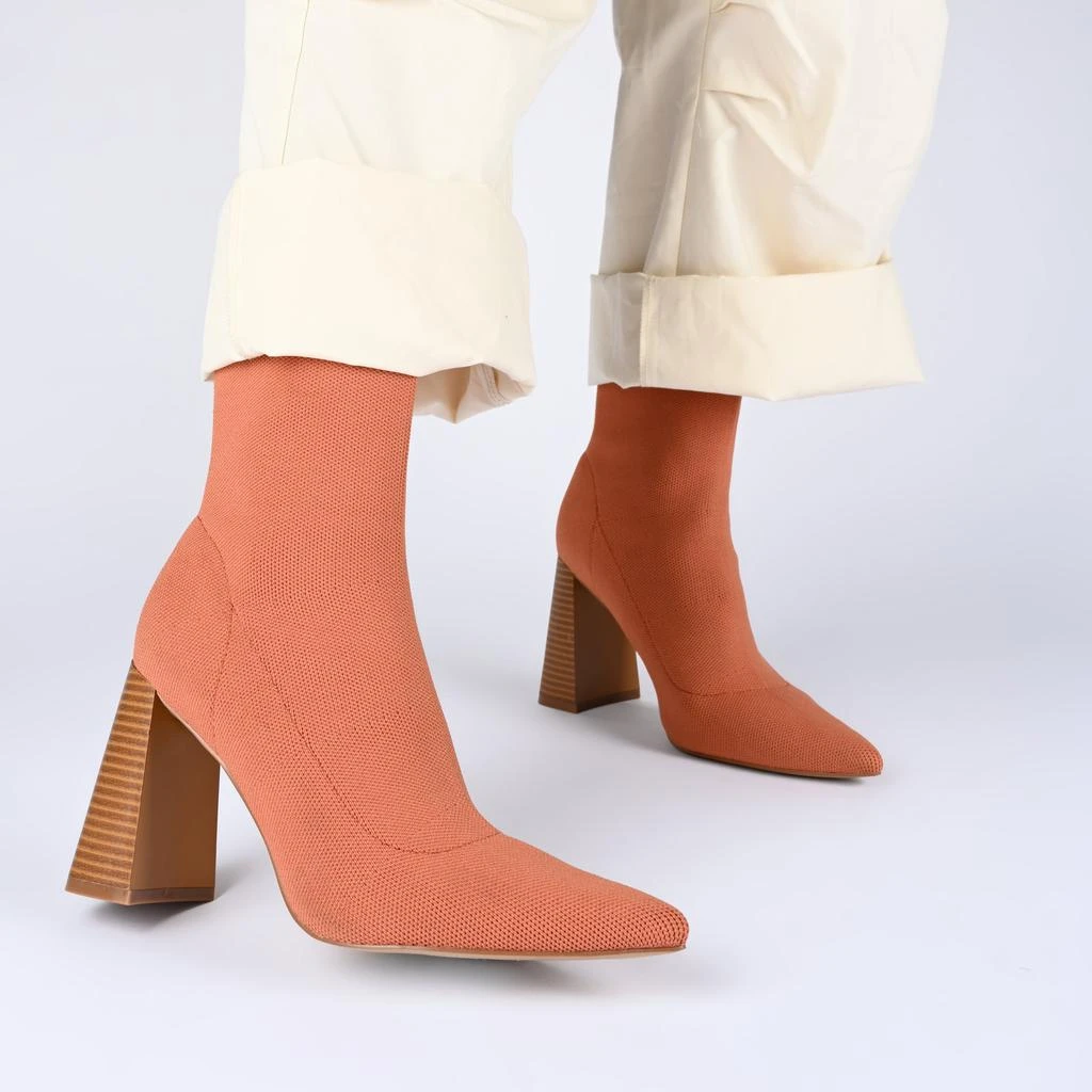 JOURNEE Collection Women's Tru Comfort Foam Noralinn Booties 6