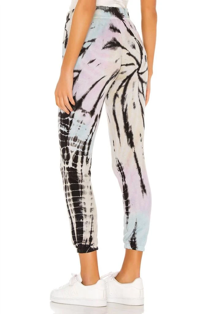 n:philanthropy Night Jogger 3