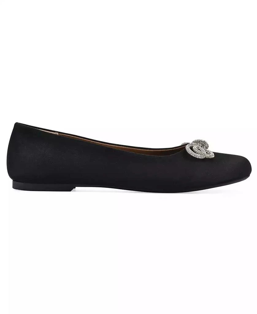 White Mountain Women's Sashimi Ballet Flats 2