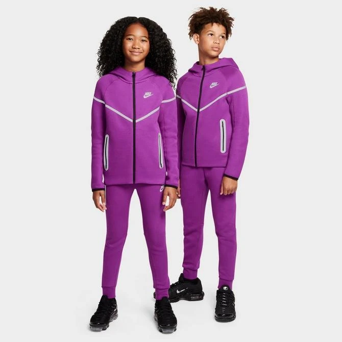 NIKE Boys' Big Kids' Nike Sportswear Tech Fleece Reflective Full-Zip Hoodie 3
